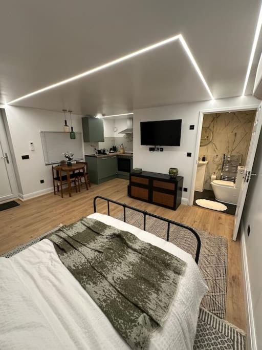 Вилла House Уотфорд Экстерьер фото